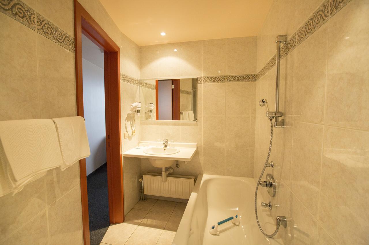 Hotel Rubens Остенде Екстер'єр фото